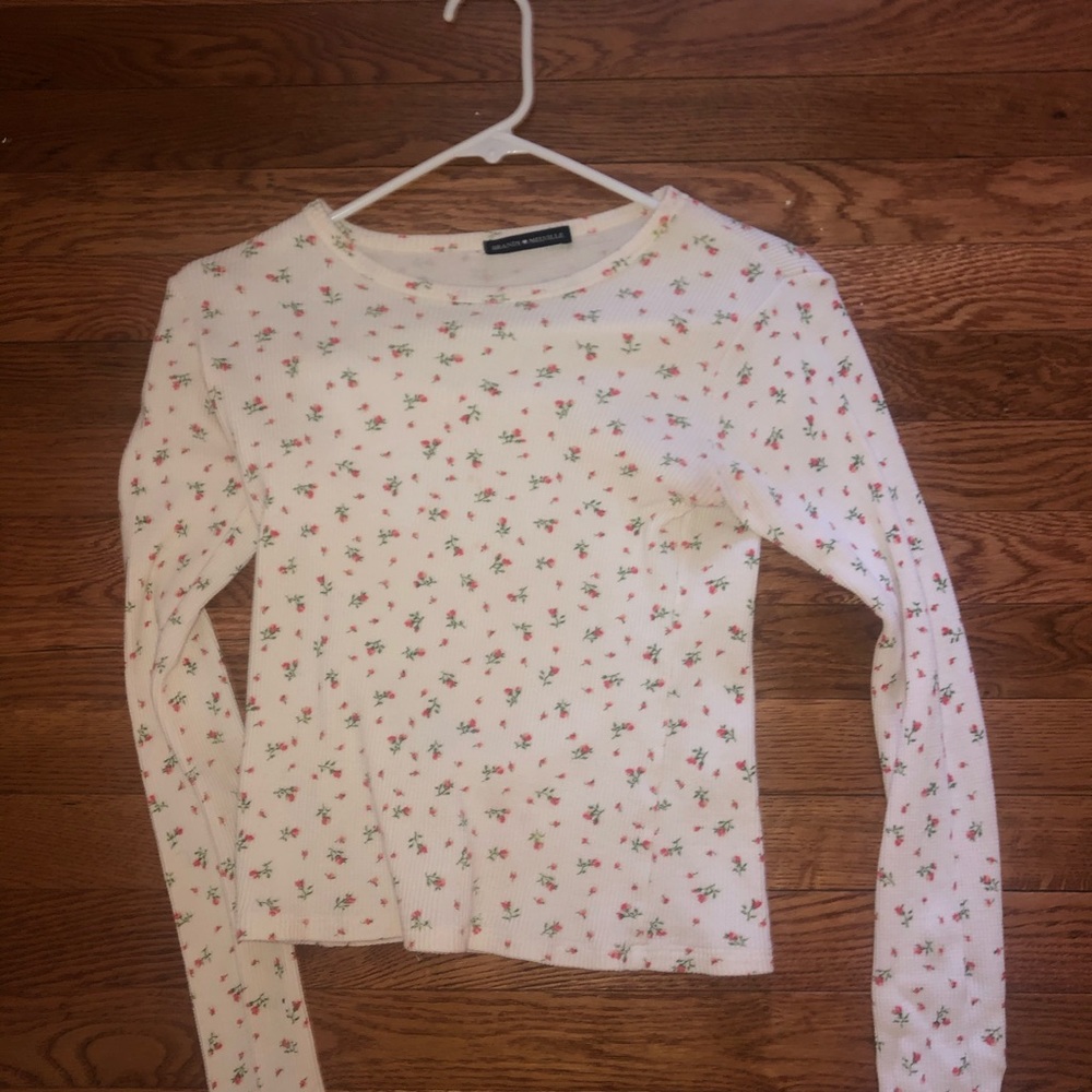 brandy melville long sleeve top